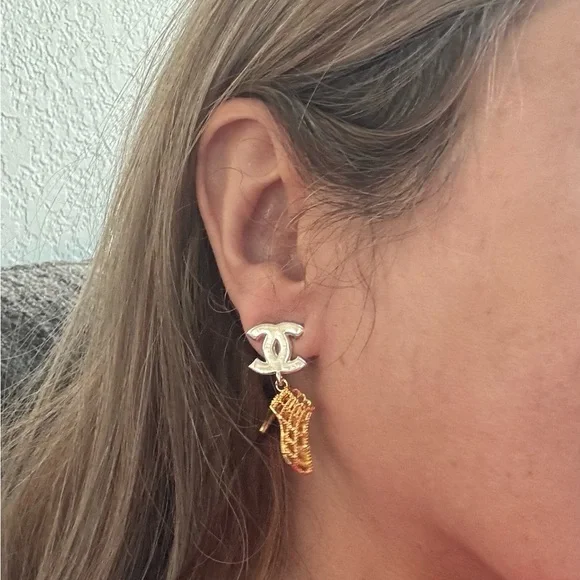 CHANEL Silver and Gold Logo Heel Earrings - Picture 5 of 6